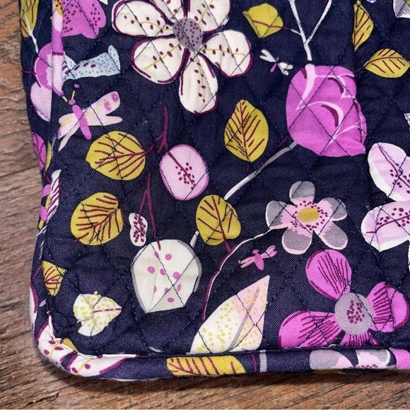 Vera Bradley Shoulder Tote Bag w/Two Magnetic Front Pocket - Picture 14 of 15